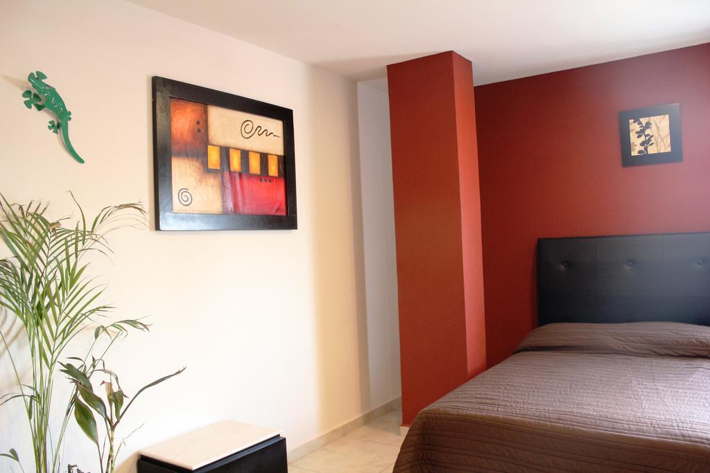 Hotel Leones Puebla Exterior foto